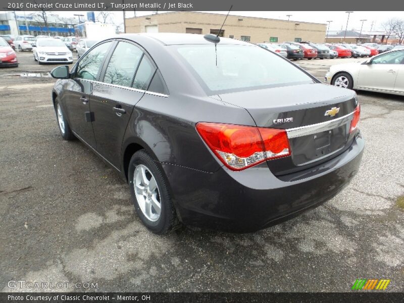 Tungsten Metallic / Jet Black 2016 Chevrolet Cruze Limited LT