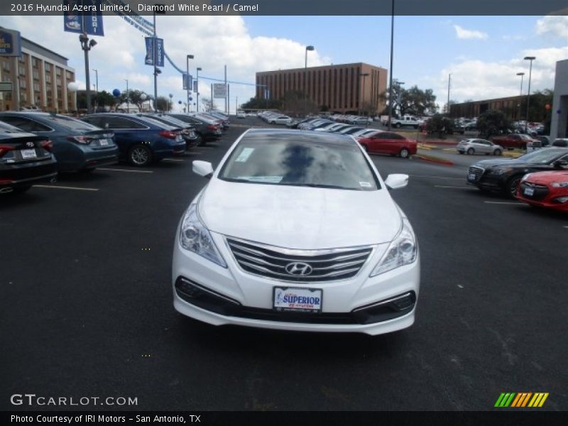 Diamond White Pearl / Camel 2016 Hyundai Azera Limited