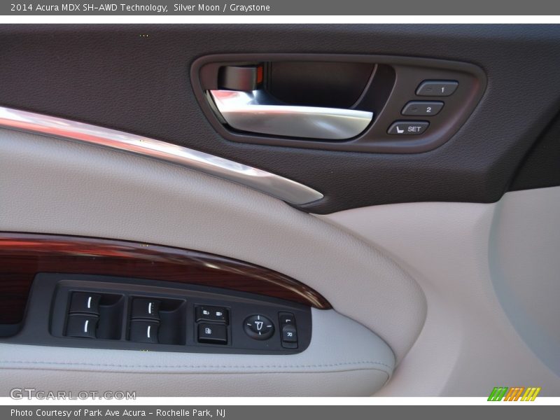 Silver Moon / Graystone 2014 Acura MDX SH-AWD Technology