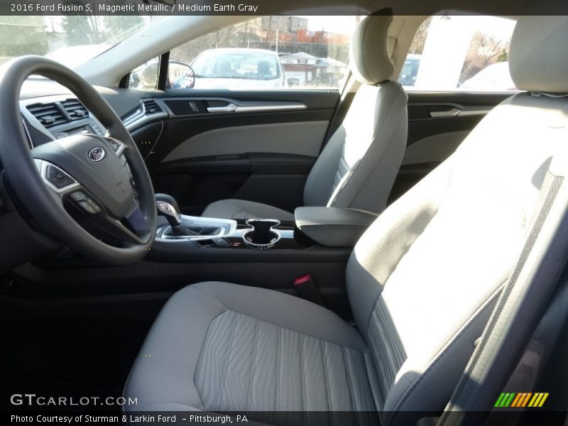 Magnetic Metallic / Medium Earth Gray 2016 Ford Fusion S