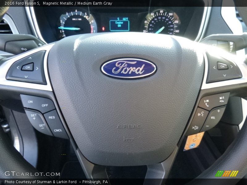 Magnetic Metallic / Medium Earth Gray 2016 Ford Fusion S