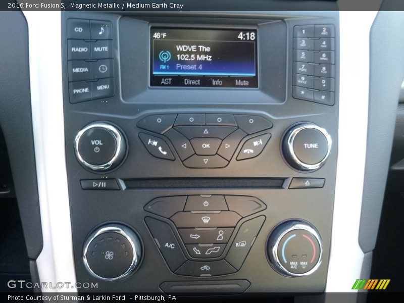 Magnetic Metallic / Medium Earth Gray 2016 Ford Fusion S