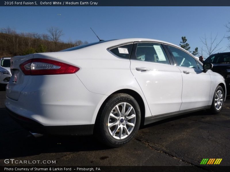 Oxford White / Medium Earth Gray 2016 Ford Fusion S