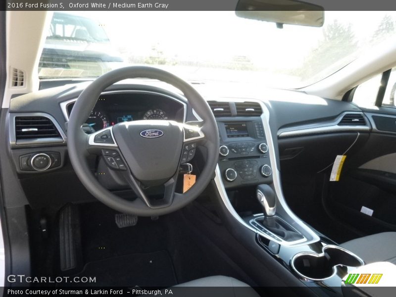 Oxford White / Medium Earth Gray 2016 Ford Fusion S