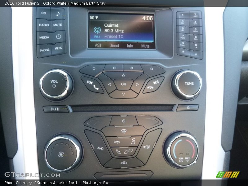 Oxford White / Medium Earth Gray 2016 Ford Fusion S