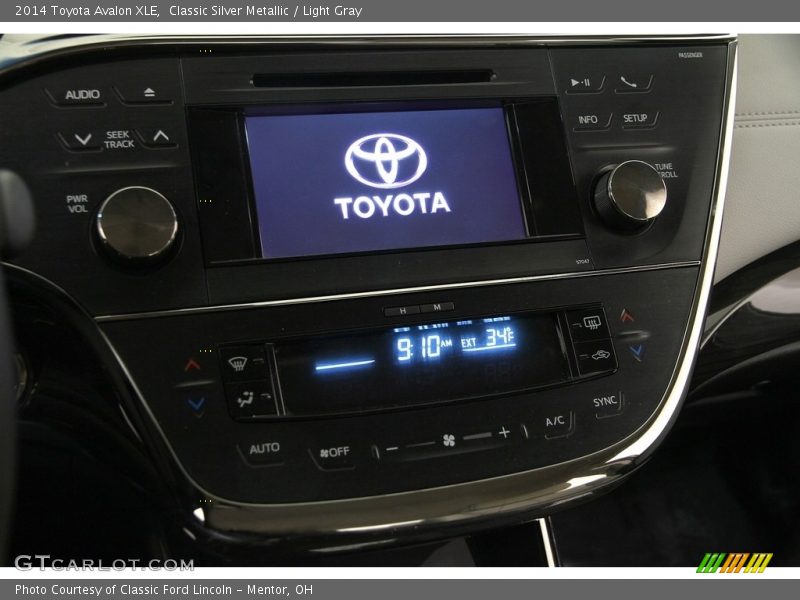 Classic Silver Metallic / Light Gray 2014 Toyota Avalon XLE