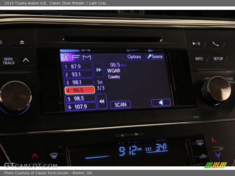 Classic Silver Metallic / Light Gray 2014 Toyota Avalon XLE