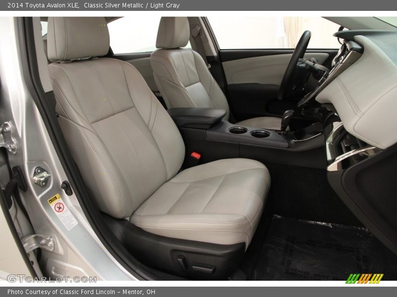 Classic Silver Metallic / Light Gray 2014 Toyota Avalon XLE