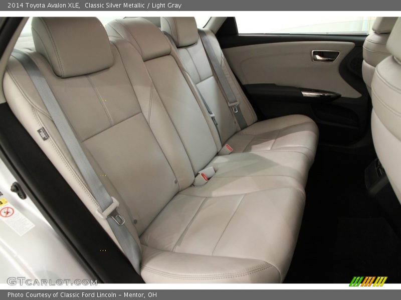 Classic Silver Metallic / Light Gray 2014 Toyota Avalon XLE