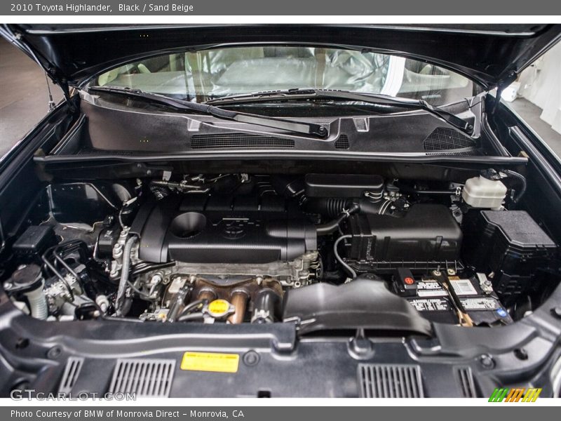 Black / Sand Beige 2010 Toyota Highlander