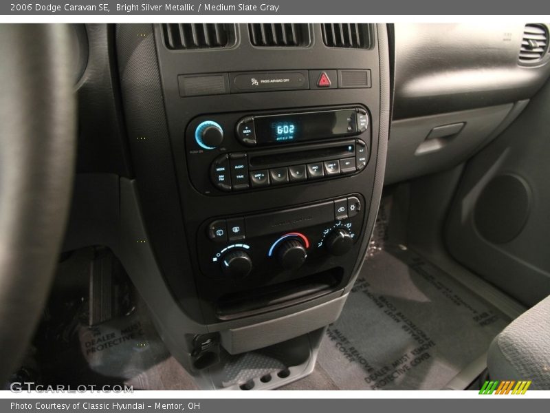 Bright Silver Metallic / Medium Slate Gray 2006 Dodge Caravan SE