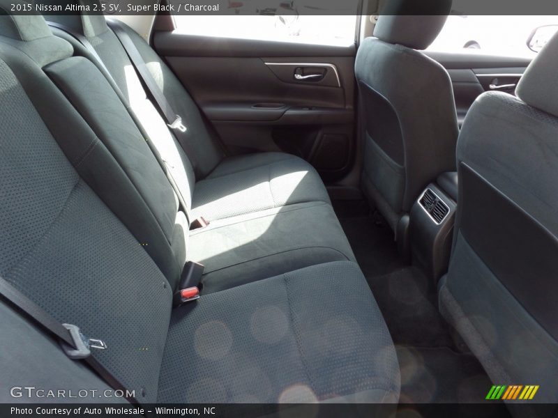 Super Black / Charcoal 2015 Nissan Altima 2.5 SV
