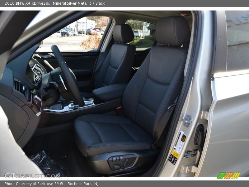 Mineral Silver Metallic / Black 2016 BMW X4 xDrive28i