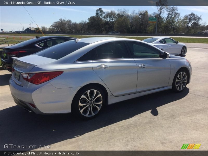 Radiant Silver / Gray 2014 Hyundai Sonata SE