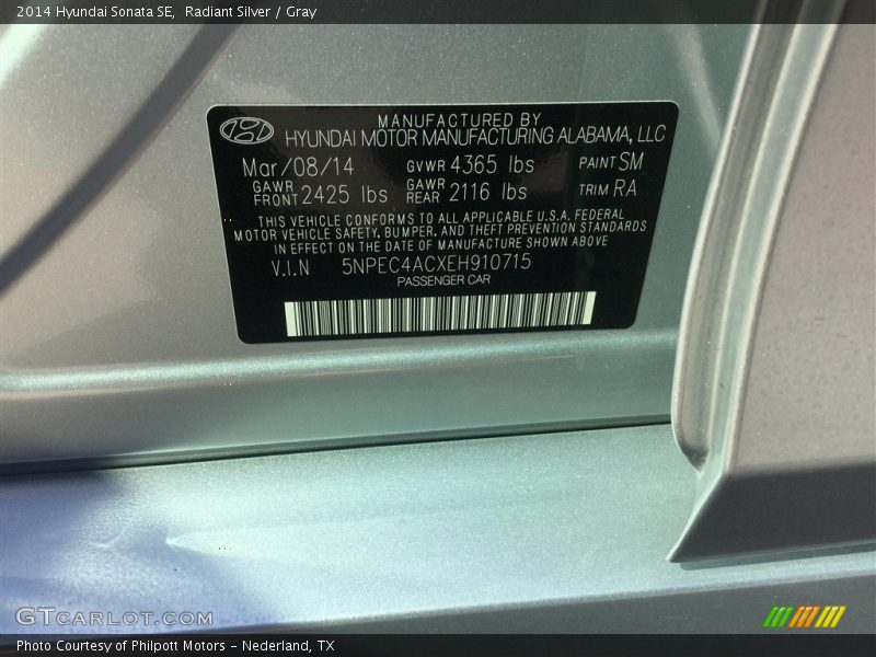 Radiant Silver / Gray 2014 Hyundai Sonata SE