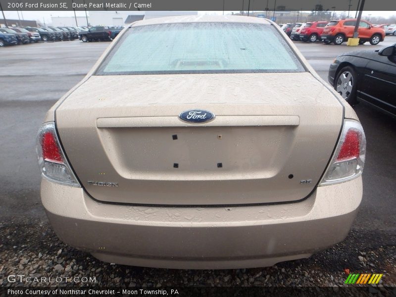 Dune Pearl Metallic / Camel 2006 Ford Fusion SE