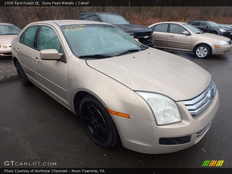 Front 3/4 View of 2006 Fusion SE