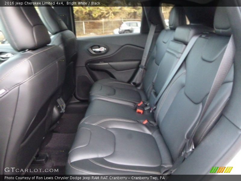 Bright White / Black 2016 Jeep Cherokee Limited 4x4