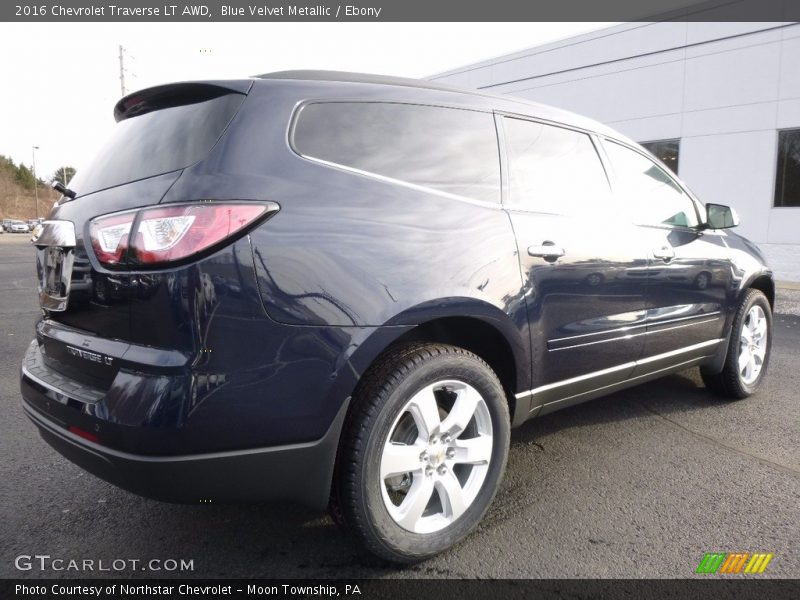 Blue Velvet Metallic / Ebony 2016 Chevrolet Traverse LT AWD