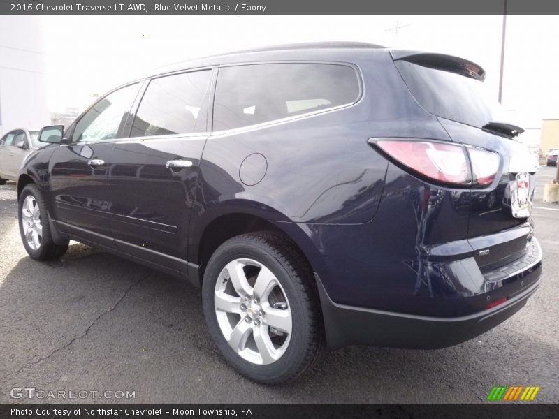 Blue Velvet Metallic / Ebony 2016 Chevrolet Traverse LT AWD