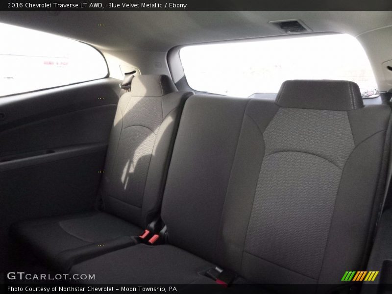 Blue Velvet Metallic / Ebony 2016 Chevrolet Traverse LT AWD