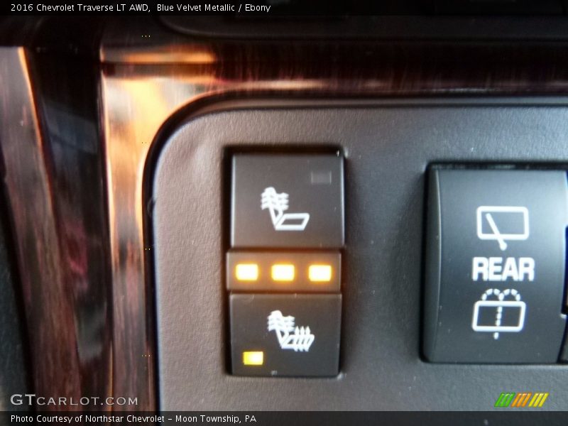 Blue Velvet Metallic / Ebony 2016 Chevrolet Traverse LT AWD