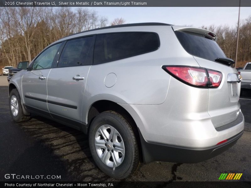 Silver Ice Metallic / Dark Titanium/Light Titanium 2016 Chevrolet Traverse LS