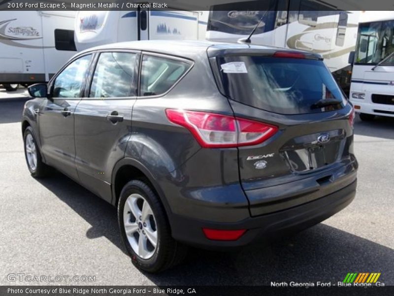 Magnetic Metallic / Charcoal Black 2016 Ford Escape S