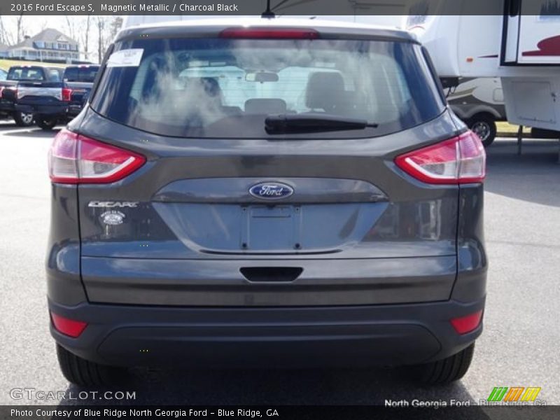 Magnetic Metallic / Charcoal Black 2016 Ford Escape S