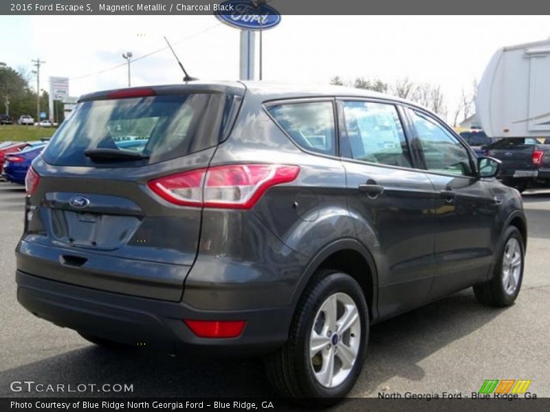Magnetic Metallic / Charcoal Black 2016 Ford Escape S