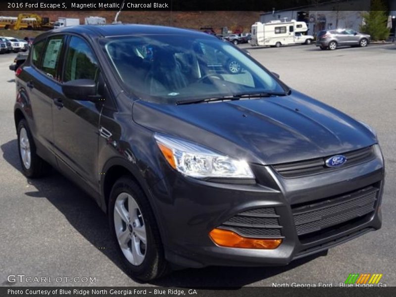 Magnetic Metallic / Charcoal Black 2016 Ford Escape S
