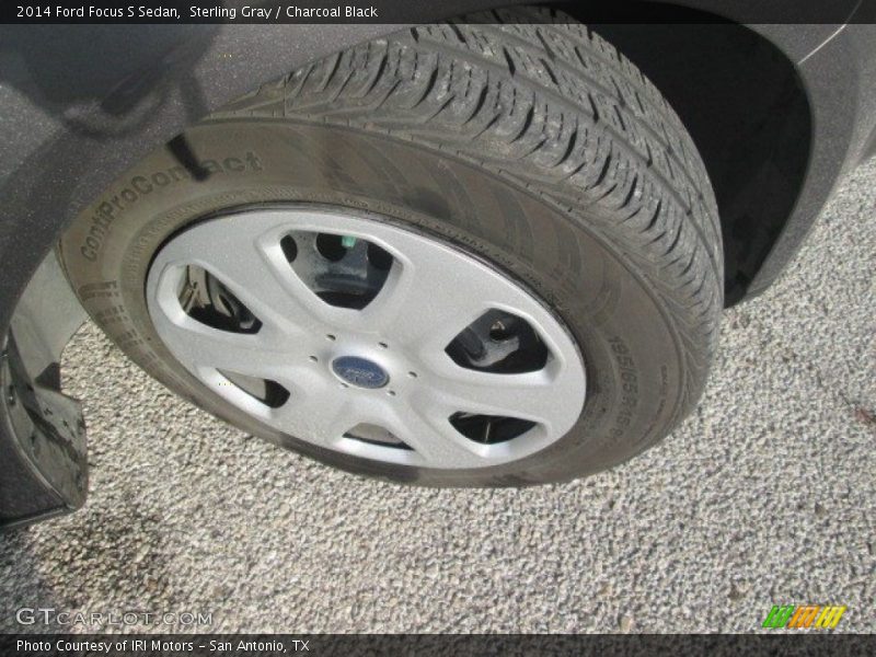 Sterling Gray / Charcoal Black 2014 Ford Focus S Sedan