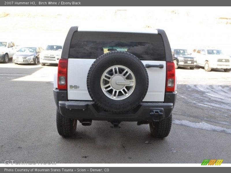 Birch White / Ebony Black 2007 Hummer H3