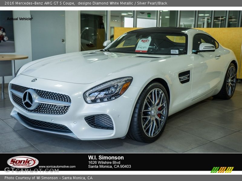 designo Diamond White Metallic / Silver Pearl/Black 2016 Mercedes-Benz AMG GT S Coupe