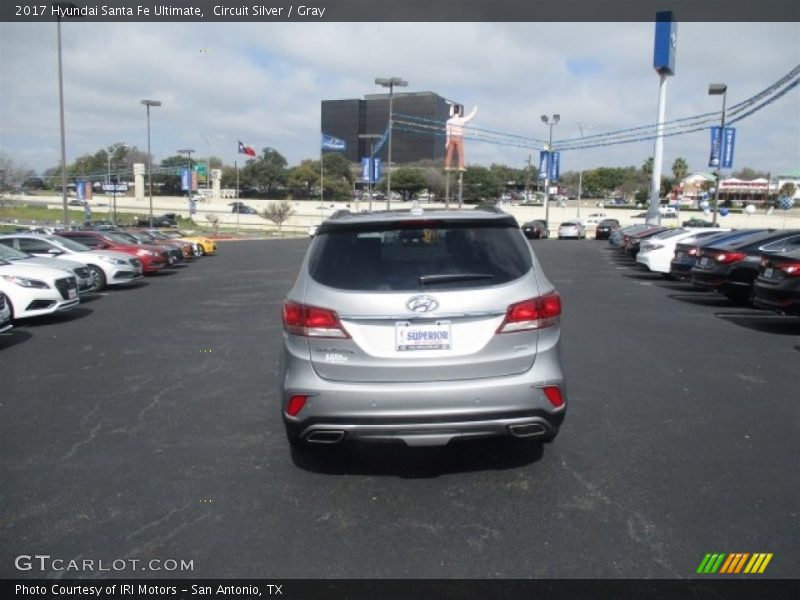 Circuit Silver / Gray 2017 Hyundai Santa Fe Ultimate