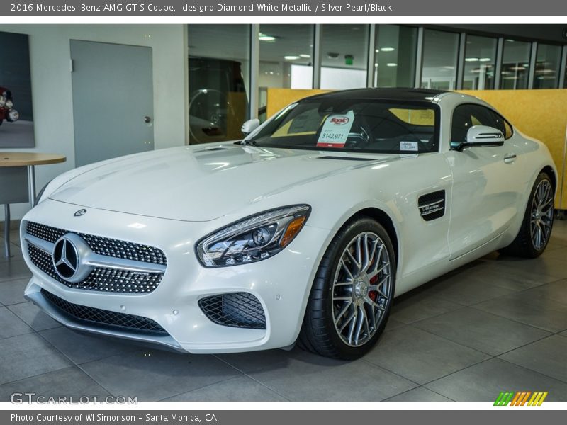 Front 3/4 View of 2016 AMG GT S Coupe