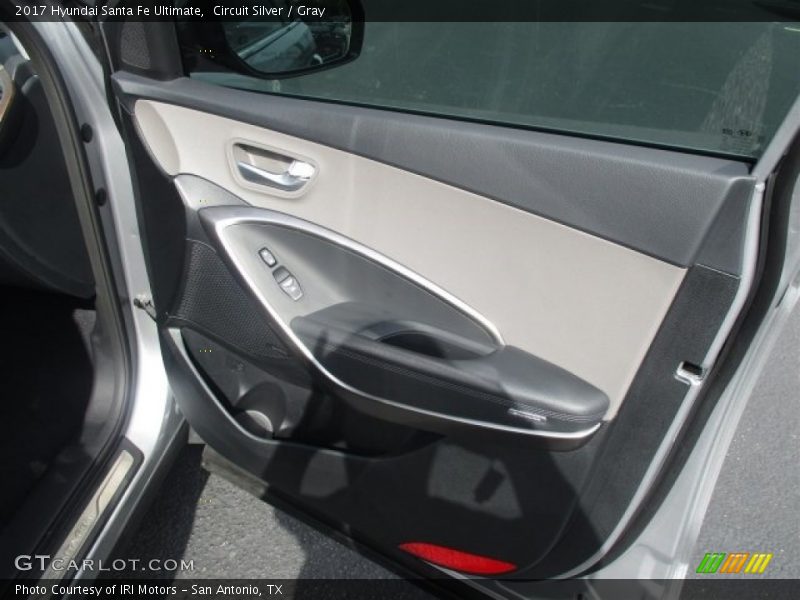 Circuit Silver / Gray 2017 Hyundai Santa Fe Ultimate