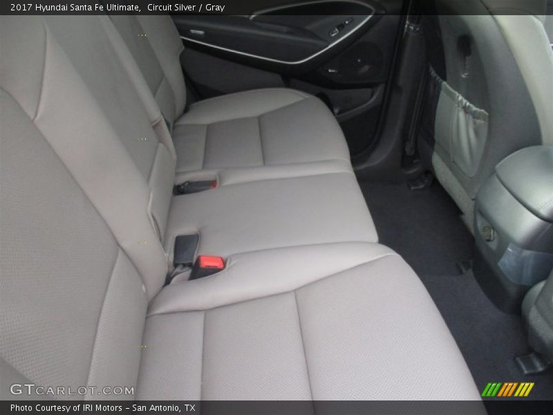 Circuit Silver / Gray 2017 Hyundai Santa Fe Ultimate