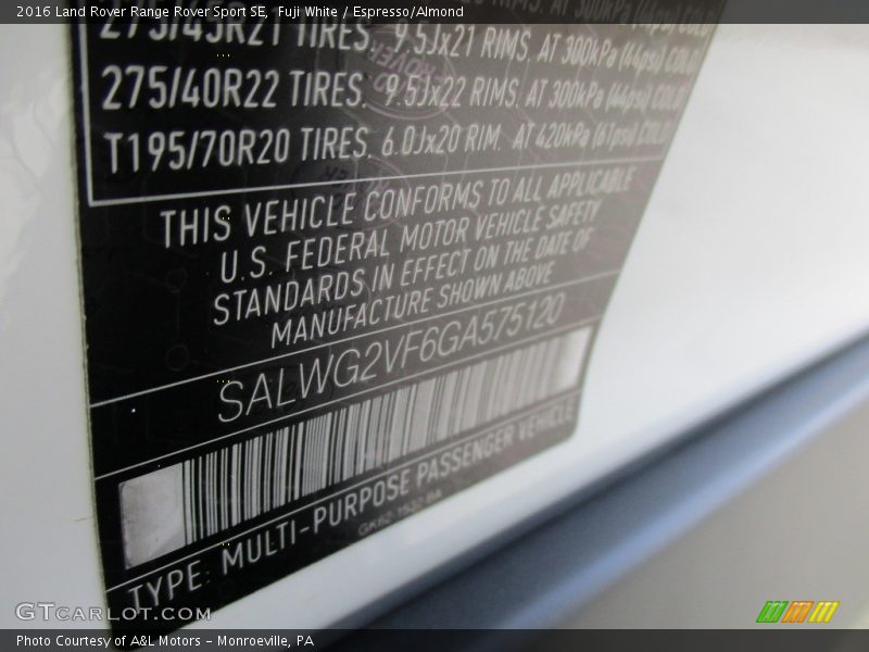 Fuji White / Espresso/Almond 2016 Land Rover Range Rover Sport SE