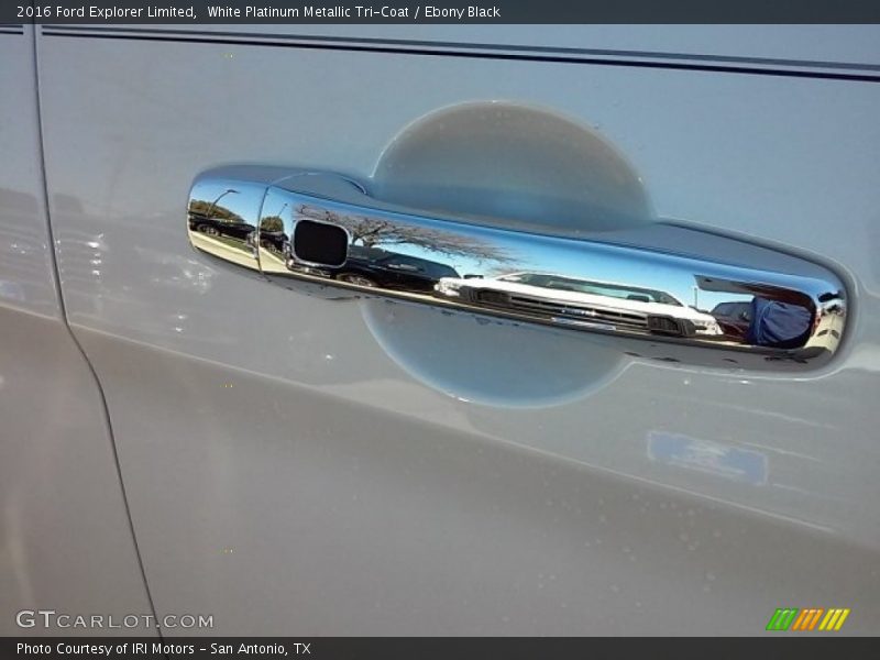 White Platinum Metallic Tri-Coat / Ebony Black 2016 Ford Explorer Limited