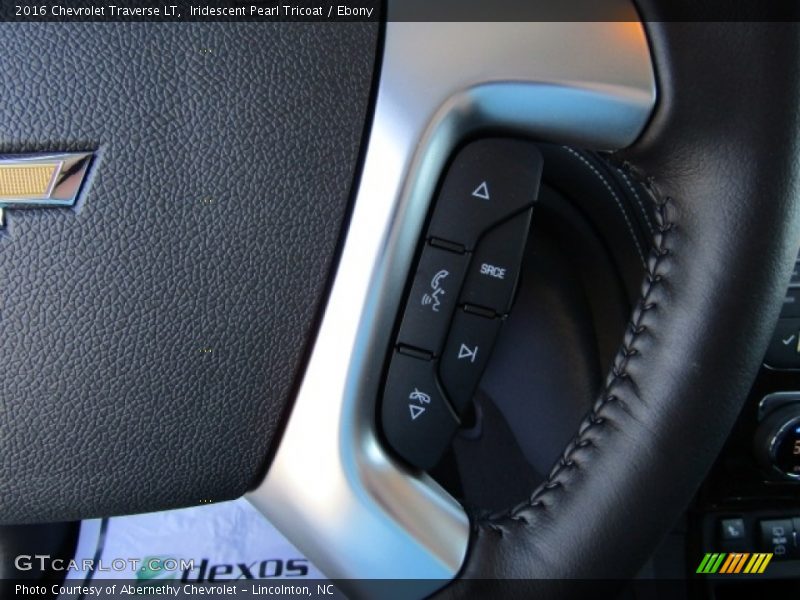 Iridescent Pearl Tricoat / Ebony 2016 Chevrolet Traverse LT