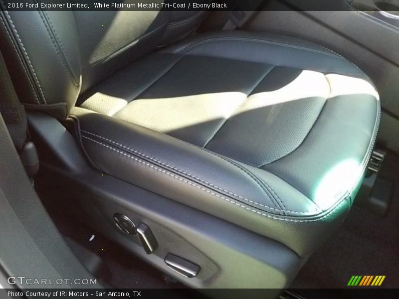 White Platinum Metallic Tri-Coat / Ebony Black 2016 Ford Explorer Limited