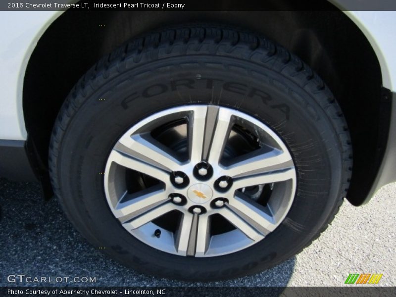 Iridescent Pearl Tricoat / Ebony 2016 Chevrolet Traverse LT