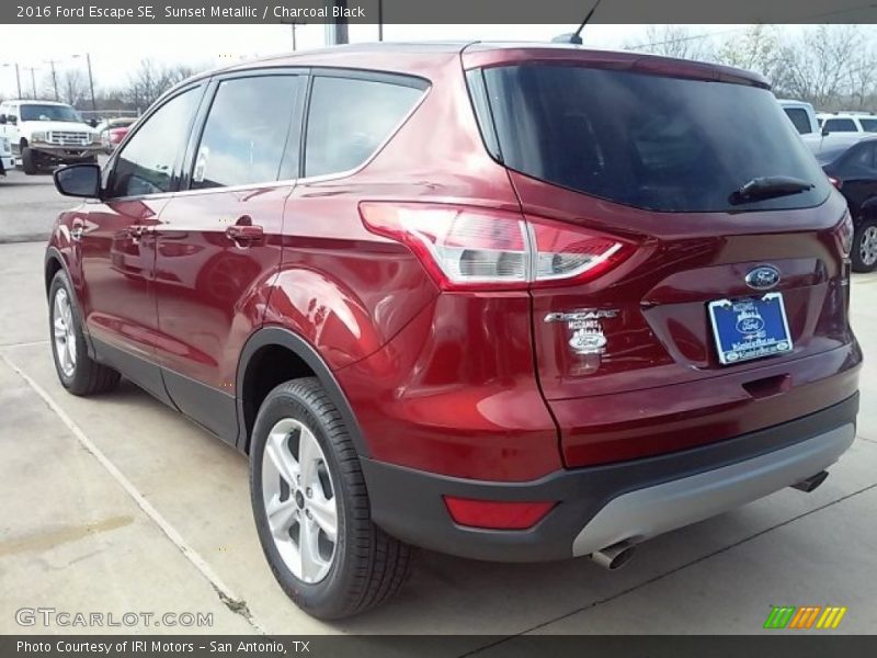 Sunset Metallic / Charcoal Black 2016 Ford Escape SE