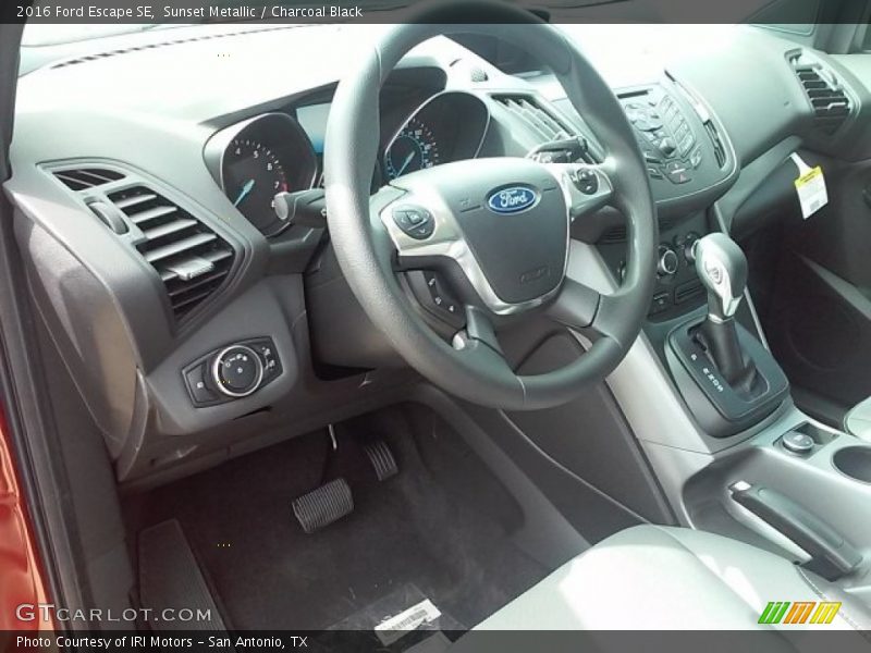Sunset Metallic / Charcoal Black 2016 Ford Escape SE