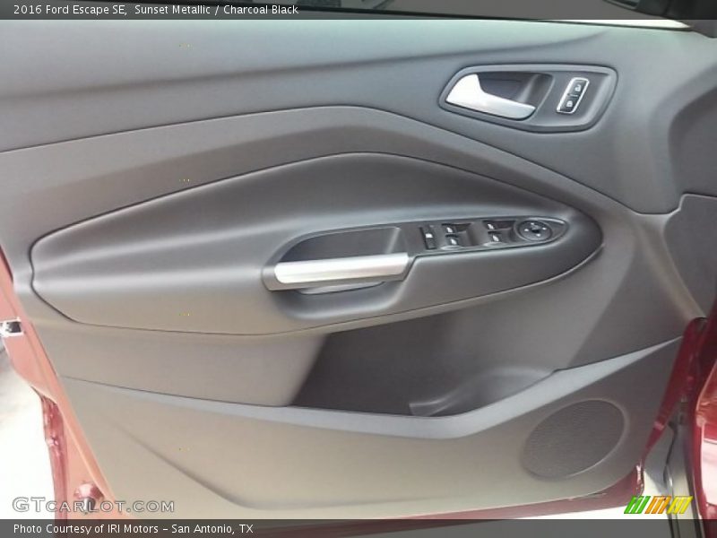 Sunset Metallic / Charcoal Black 2016 Ford Escape SE
