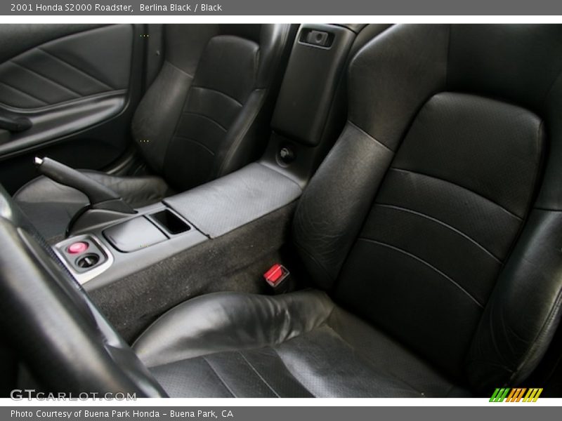 Berlina Black / Black 2001 Honda S2000 Roadster