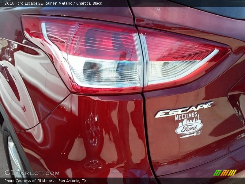 Sunset Metallic / Charcoal Black 2016 Ford Escape SE