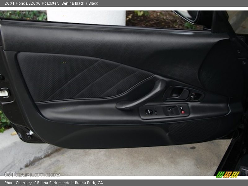 Berlina Black / Black 2001 Honda S2000 Roadster