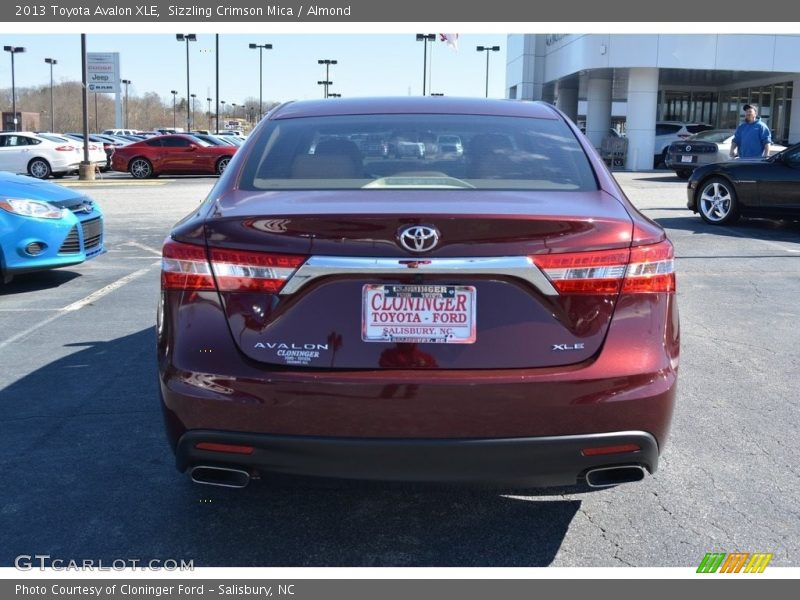 Sizzling Crimson Mica / Almond 2013 Toyota Avalon XLE